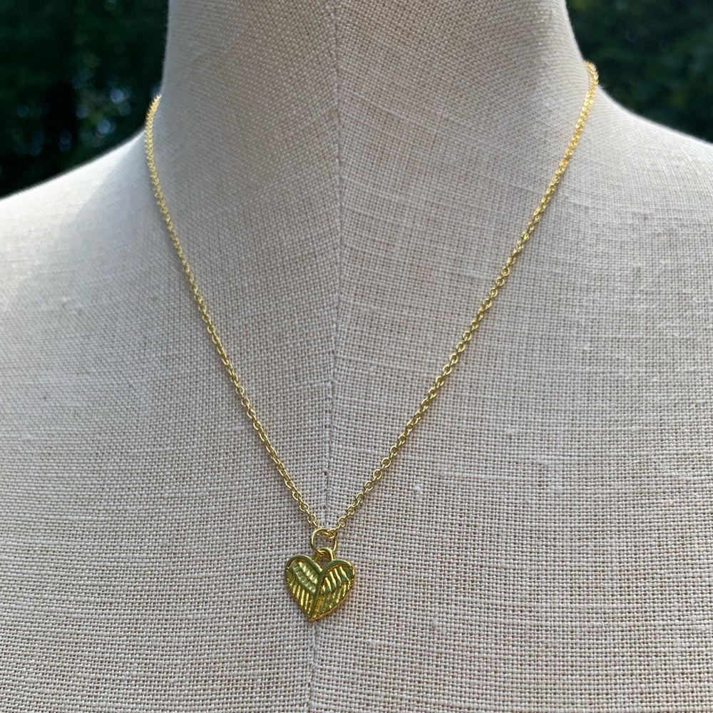 NWT Sterling Silver Plated Chain & Angel Heart Wings Alloy Metal Charm Necklace - Picture 4 of 10